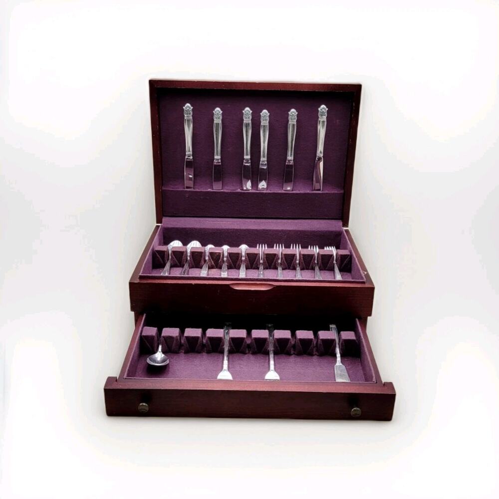 Service for 6 DANISH PRINCESS Silverplate Holmes & Edwards Flatware Set in Case